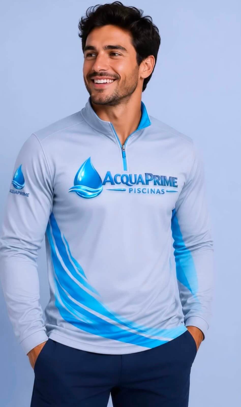 Camiseta dry fit manga longa com gola meio-zíper e estampa sublimada em azul com o logo do cliente